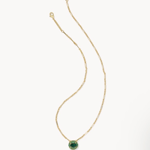 Kendra Scott Bella Gold Short Pendant Necklace in Dark Green Crystal - Picture 3 of 3